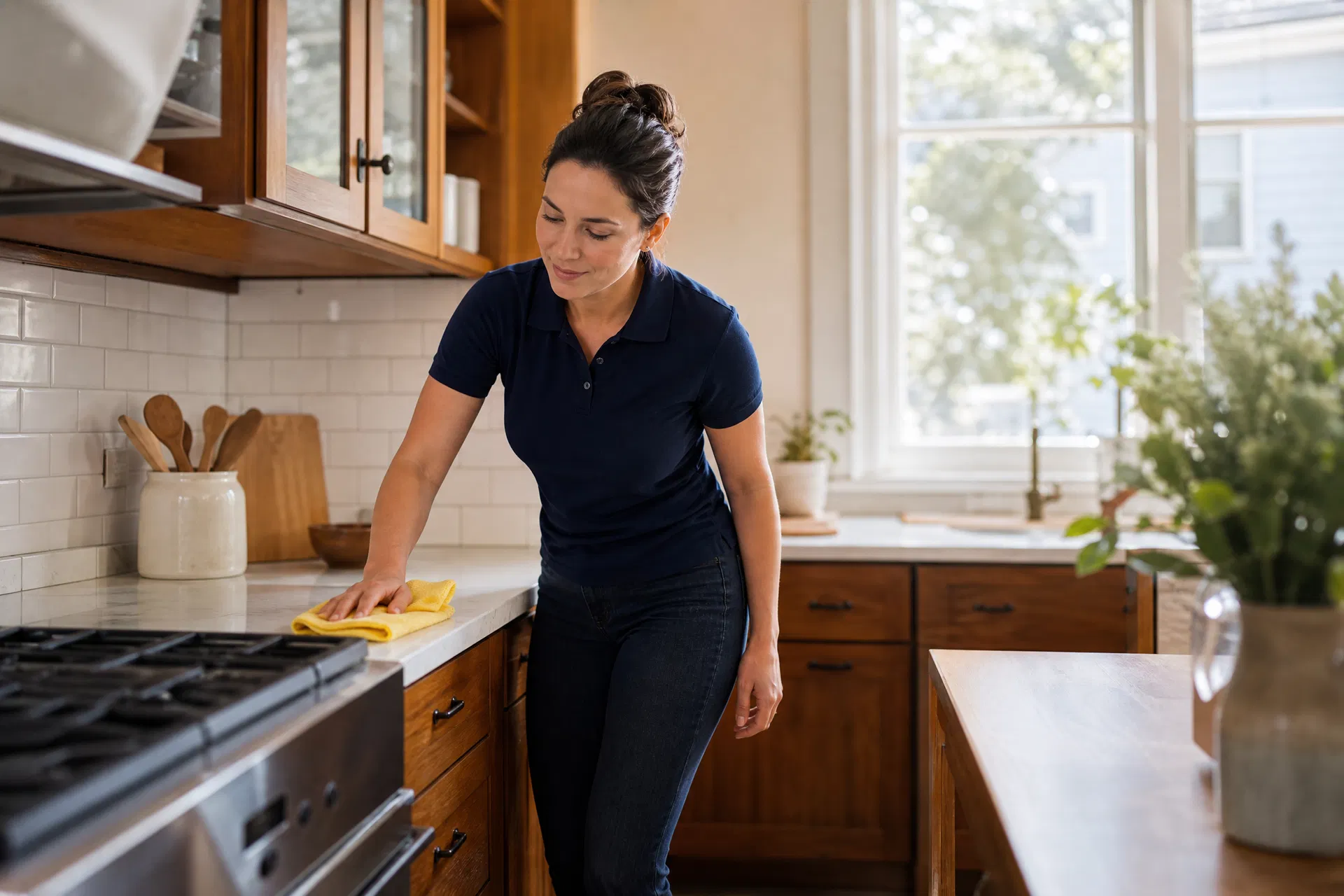 Professional deep cleaning a Noe Valley San Francisco kitchen